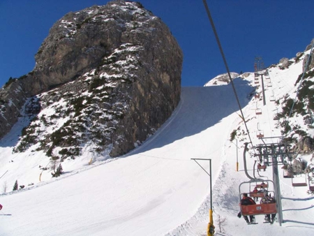Estación Cortina d’Ampezzo en Italia 1 horta